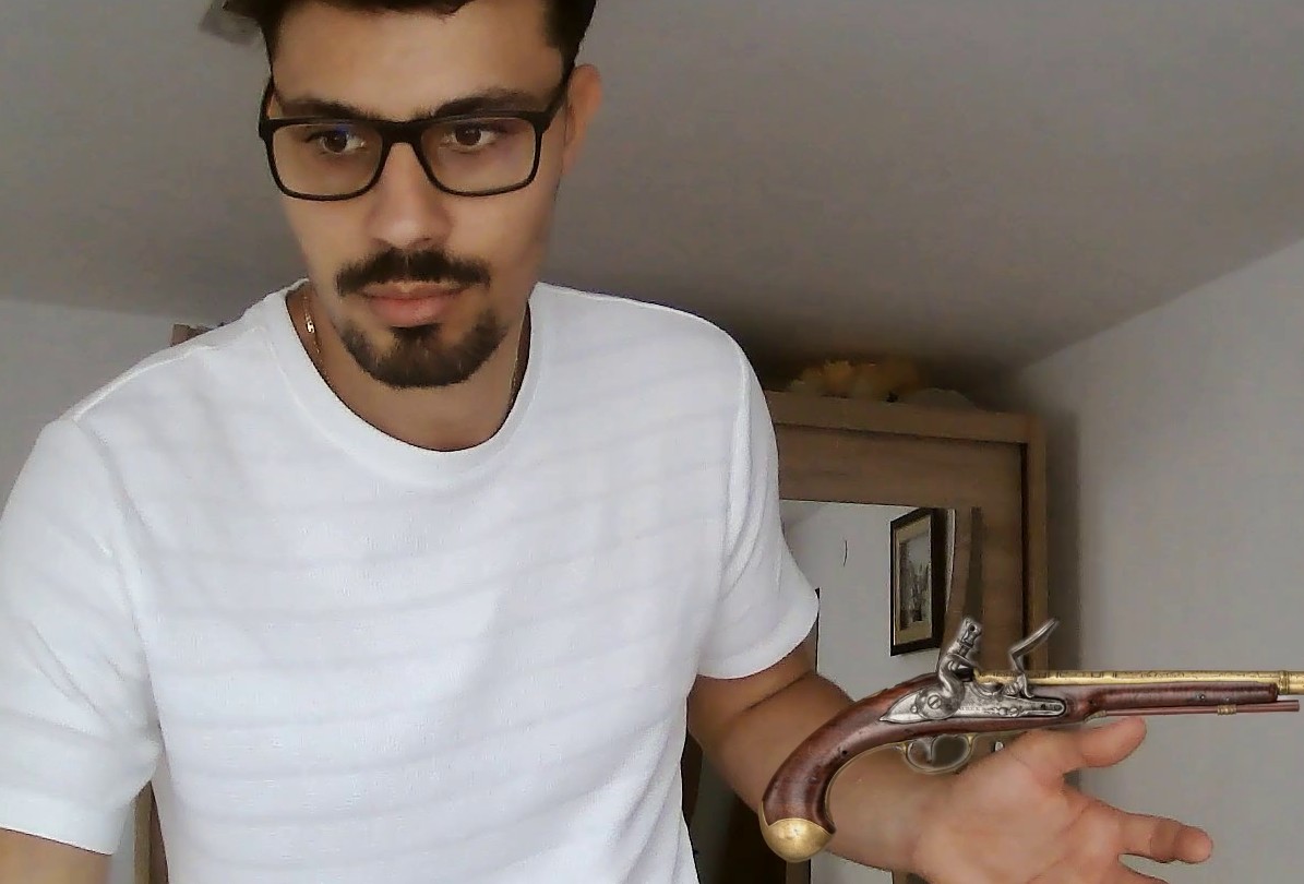 Flintlock pistol